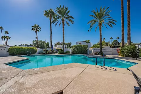 2501 E Mitchell Dr, Phoenix, AZ 85016 photo 6