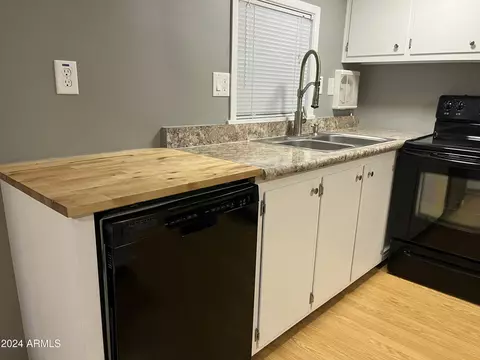 1024 S Cedar Dr #16, Apache Junction, AZ 85120 photo 3