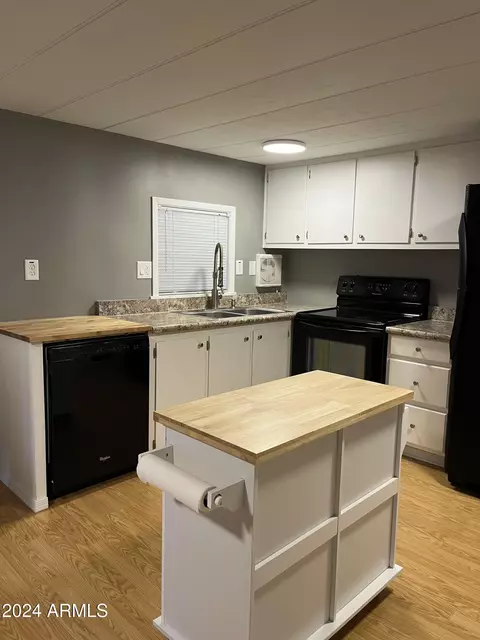1024 S Cedar Dr #16, Apache Junction, AZ 85120 photo 2