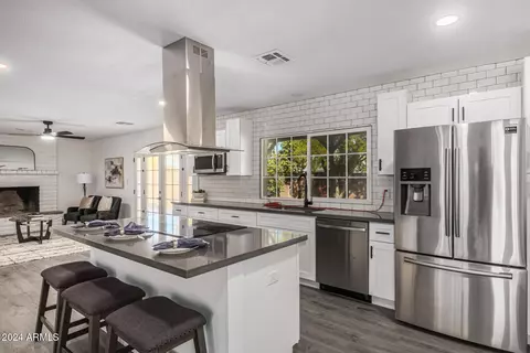 2078 E Donner Dr, Tempe, AZ 85282 photo 10