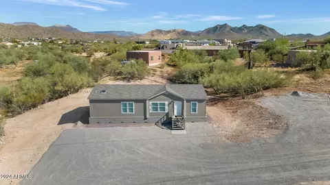 1704 E Desert Ranch Rd, Phoenix, AZ 85086 photo 2