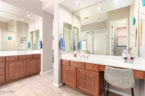 1828 E Desert Ln, Phoenix, AZ 85042 photo 19