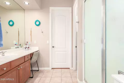 1828 E Desert Ln, Phoenix, AZ 85042 photo 21