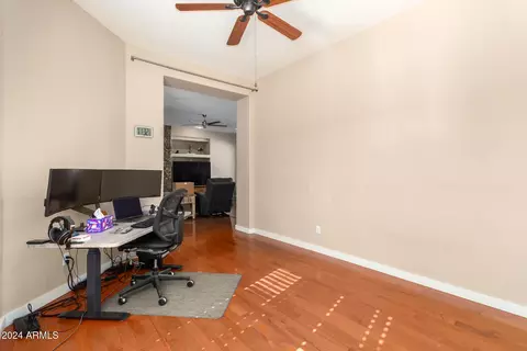 1828 E Desert Ln, Phoenix, AZ 85042 photo 14