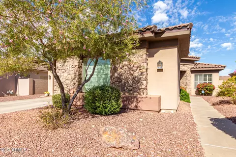 1828 E Desert Ln, Phoenix, AZ 85042 photo 4