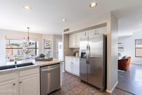 2222 E Arabian Dr, Gilbert, AZ 85296 photo 9