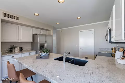 2222 E Arabian Dr, Gilbert, AZ 85296 photo 15