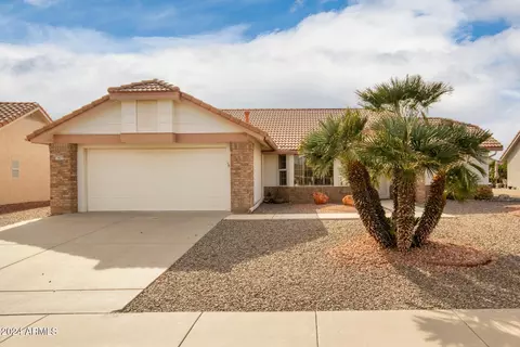 14423 W Yukon Dr, Sun City West, AZ 85375