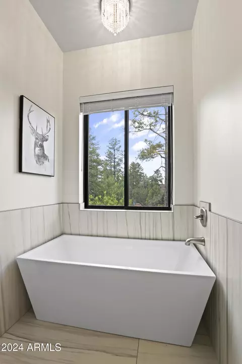 Bath - 1702 E Cliff Rose Dr, Payson, AZ 85541 photo 3 of 8
