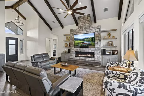 Living - 1702 E Cliff Rose Dr, Payson, AZ 85541 photo 2 of 3