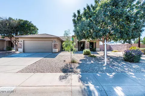 2423 E Pony Ln, Gilbert, AZ 85295 photo 2