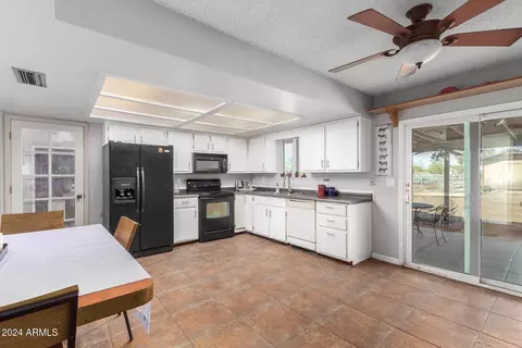 118 E Galvin St, Phoenix, AZ 85086 photo 6