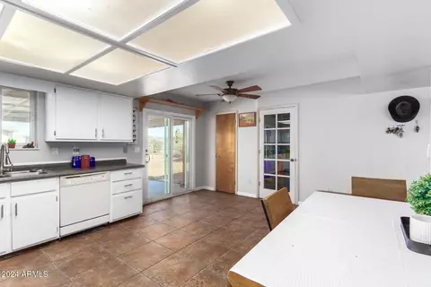 118 E Galvin St, Phoenix, AZ 85086 photo 9