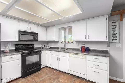 118 E Galvin St, Phoenix, AZ 85086 photo 7