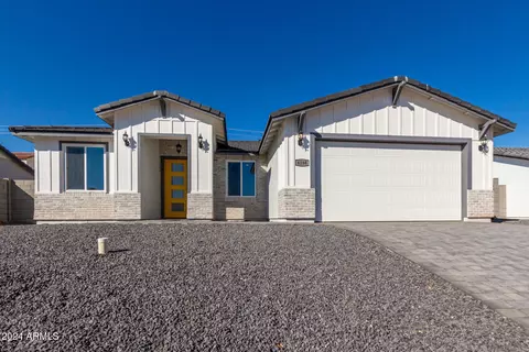 6188 S Eagle Pass Rd, Gold Canyon, AZ 85118