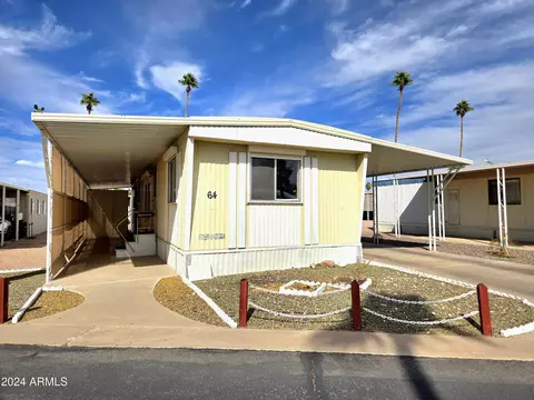 318 S Crismon Rd #64, Mesa, AZ 85208