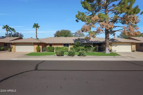 12630 W Parkwood Dr, Sun City West, AZ 85375