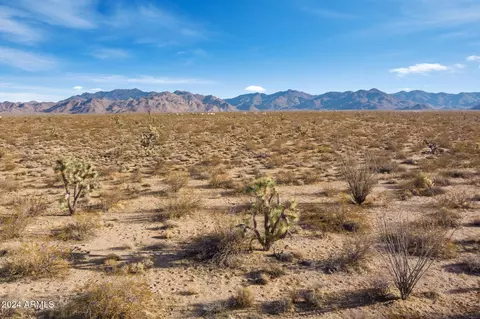 300 W Mary Dr #3055, Yucca, AZ 86438