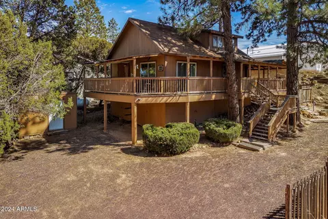 2071 Sagebrush Trl, Overgaard, AZ 85933
