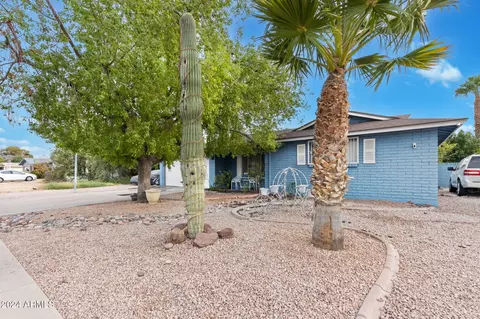 2349 W Del Campo Cir, Mesa, AZ 85202