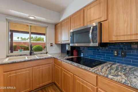 1715 E Palmaire Ave, Phoenix, AZ 85020 photo 7