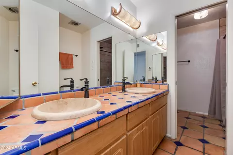 1715 E Palmaire Ave, Phoenix, AZ 85020 photo 8