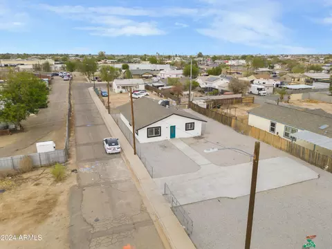 40 W Davis Ln, Avondale, AZ 85323