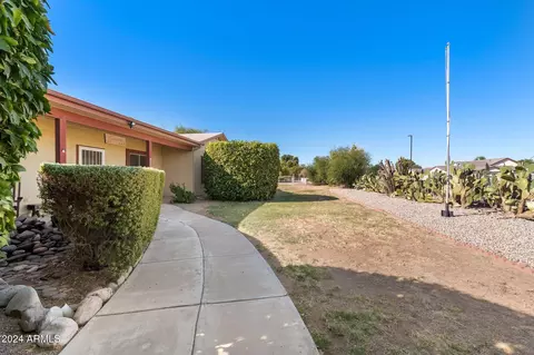 15439 E Appleby Rd, Gilbert, AZ 85298 photo 2
