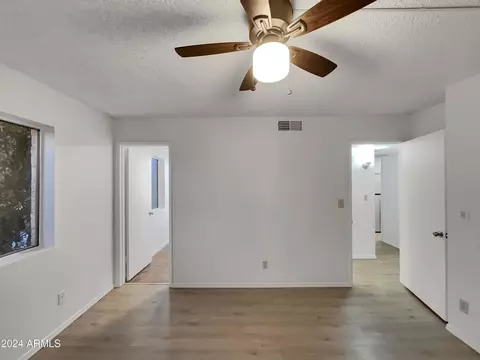 Bedroom - 202 E Ruth Ave #5, Phoenix, AZ 85020 photo 4 of 5