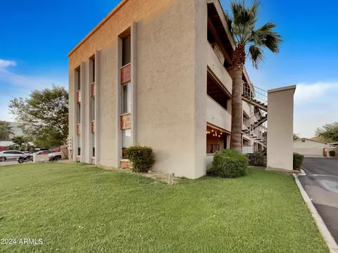 202 E Ruth Ave #5, Phoenix, AZ 85020