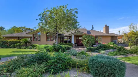 4743 E Arcadia Ln, Phoenix, AZ 85018