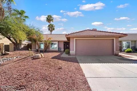 7181 W Kimberly Way, Glendale, AZ 85308
