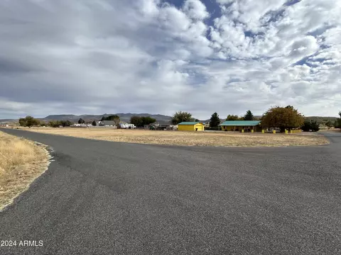 18671 S Joseph Hodge Rd #121, Peeples Valley, AZ 86332