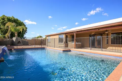8125 E Dover St, Mesa, AZ 85207