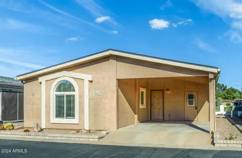 6106 S Cypress Point Dr, Chandler, AZ 85249