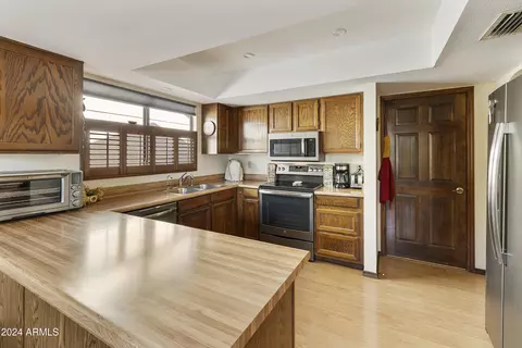 7739 E Darner Rd, Mesa, AZ 85208 photo 6