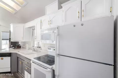 213 E Hedge Dr, Florence, AZ 85132 photo 16