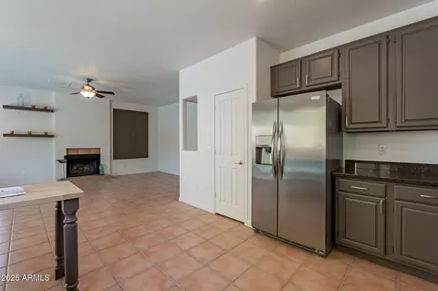 Kitchen - 1416 E Sapium Way, Phoenix, AZ 85048 photo 6 of 6