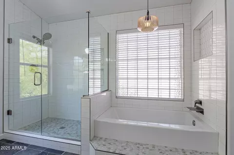Bath - 1416 E Sapium Way, Phoenix, AZ 85048 photo 3 of 8