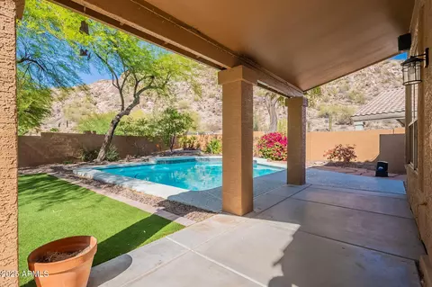 Exterior - 1416 E Sapium Way, Phoenix, AZ 85048 photo 9 of 15