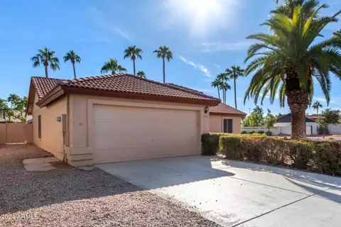 1347 E San Angelo Ave, Gilbert, AZ 85234 photo 4