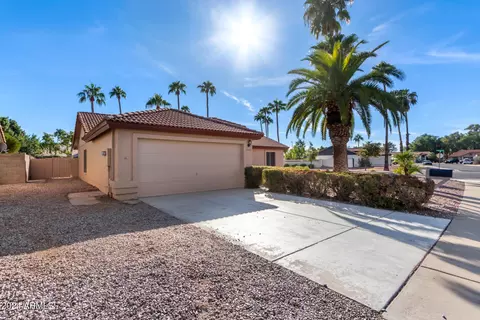 1347 E San Angelo Ave, Gilbert, AZ 85234 photo 3