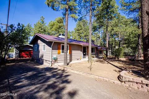 720 W Reidhead St, Show Low, AZ 85901