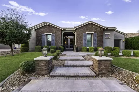 2522 E Turnberry Dr, Gilbert, AZ 85298 photo 2
