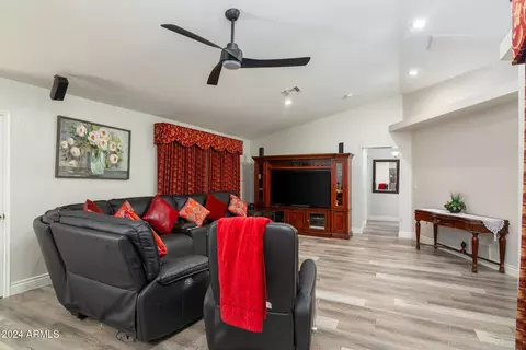 860 E 7th St, Mesa, AZ 85203 photo 9