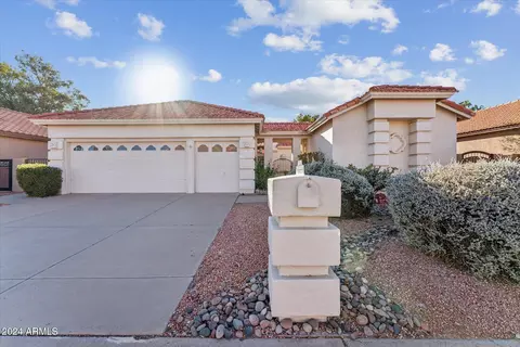 25648 S Buttonwood Dr, Sun Lakes, AZ 85248