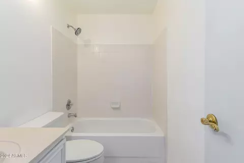 Bath - 12226 S 44th St, Phoenix, AZ 85044 photo 4 of 4