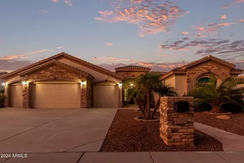 8042 W Electra Ln, Peoria, AZ 85383