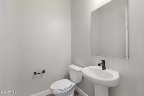 Bath - 1021 W Ridge Rd, Apache Junction, AZ 85120 photo 4 of 5