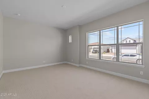 Living - 1021 W Ridge Rd, Apache Junction, AZ 85120 photo 4 of 4